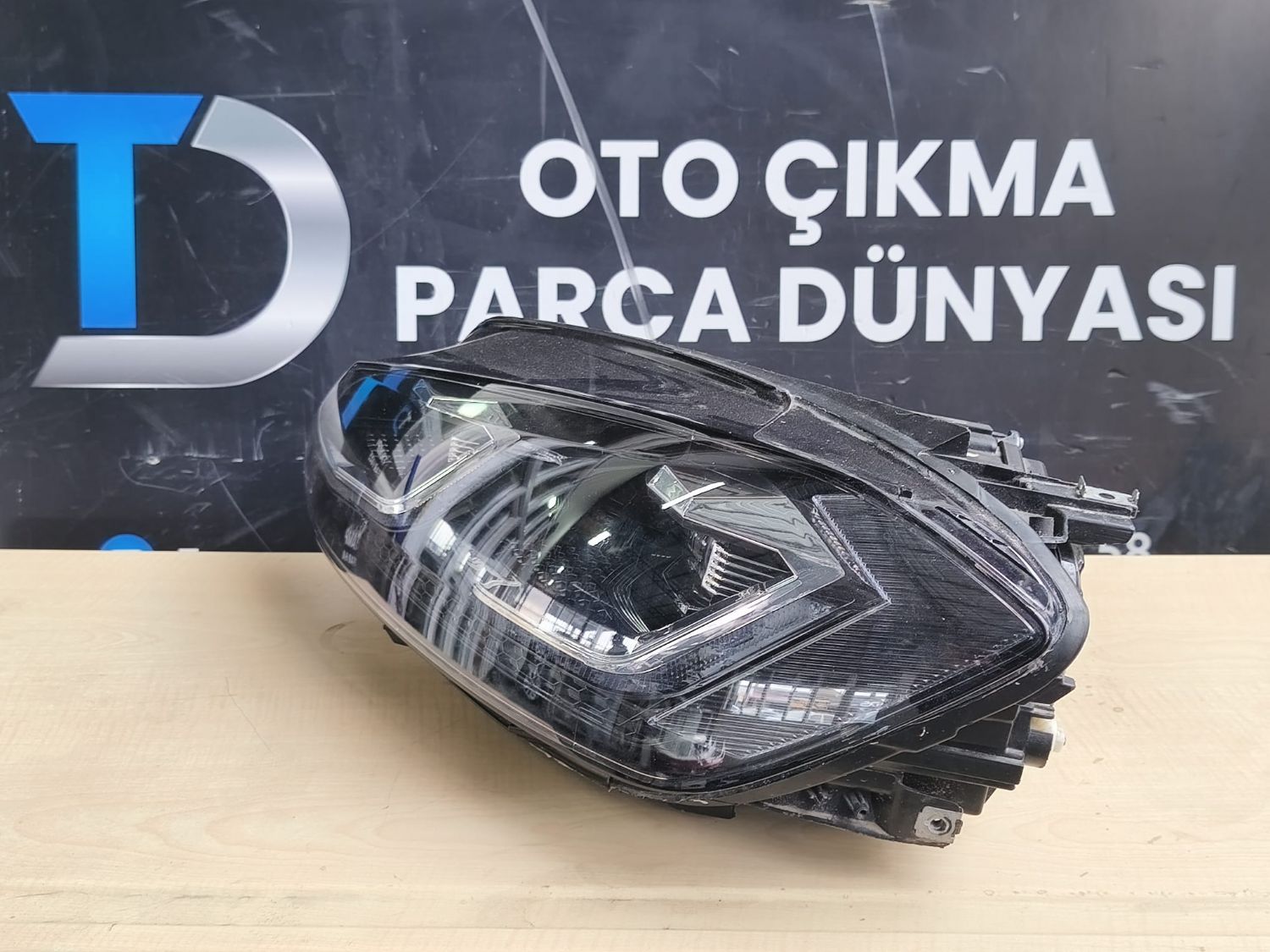 VOLKSWAGEN GOLF 7 SOL FAR 